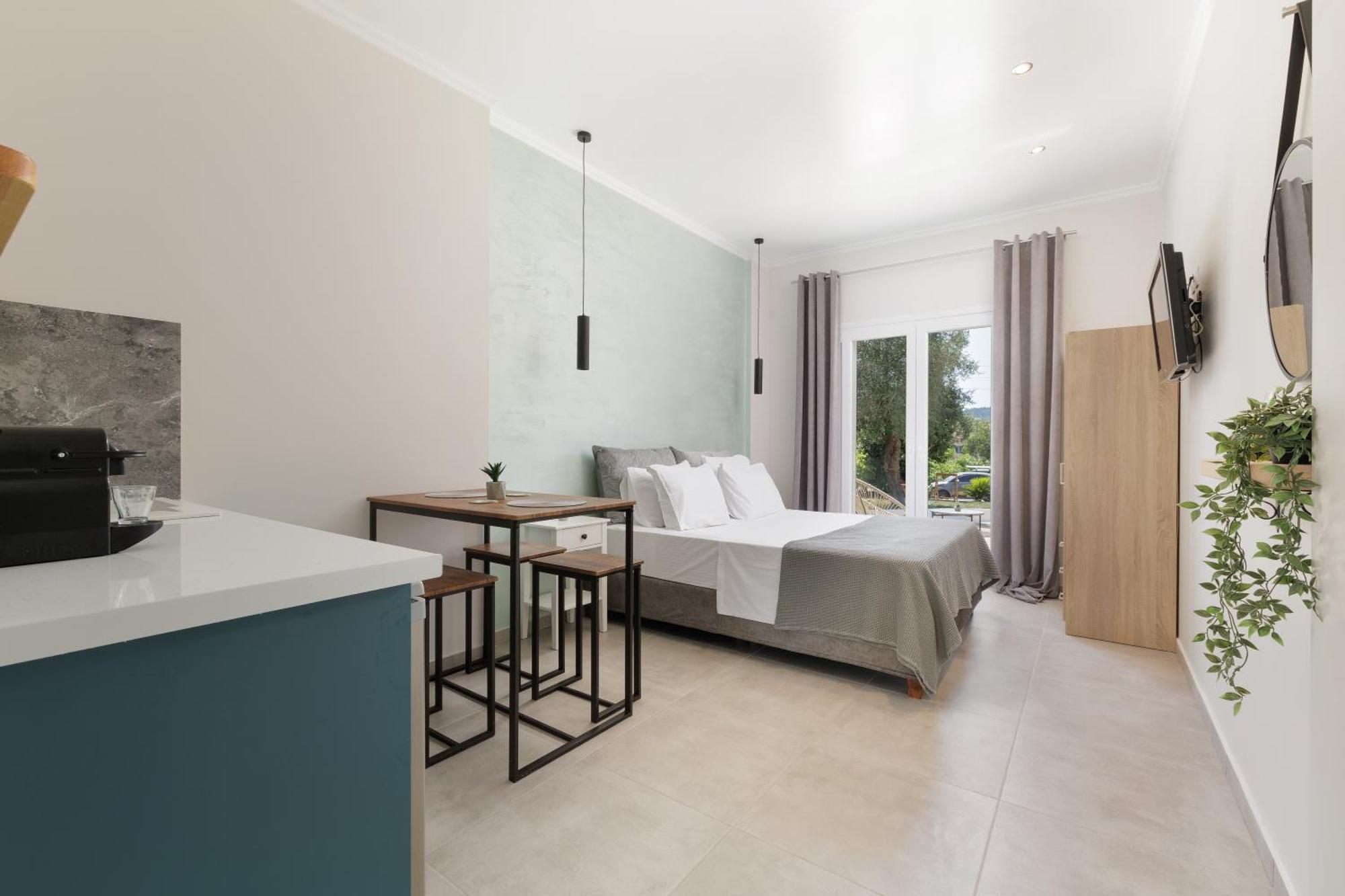 The Lake Apartments كومينو المظهر الخارجي الصورة
